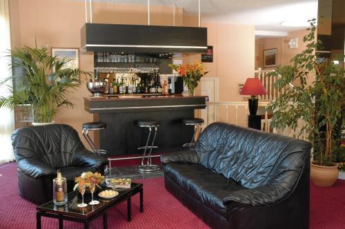 Inter-Hotel La Closerie Beaune מראה חיצוני תמונה