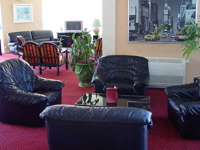 Inter-Hotel La Closerie Beaune מראה פנימי תמונה